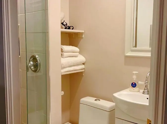 Family Private Bathroom Queen Room